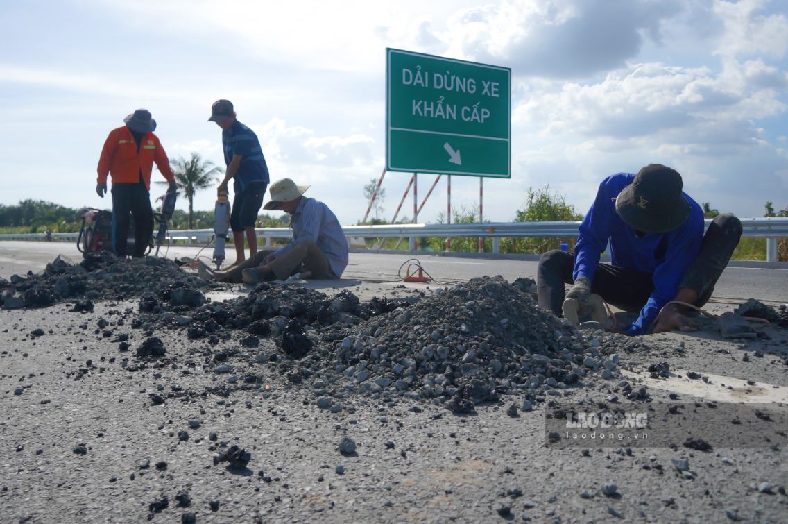 Toc do thi cong duoc day len cao nhat, cac hang muc hoan thien, an toan giao thong, he thong thoat nuoc, lan can, bien bao duoc trien khai dong bo.