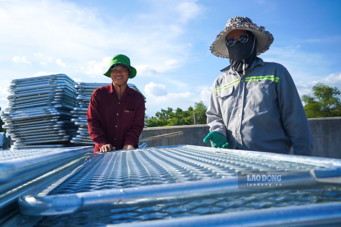 Su thay doi ro ret tren cong truong mang lai niem vui va tu hao cho cong nhan, ky su va nguoi dan dia phuong, the hien ro no luc chung dua du an ve dich.
