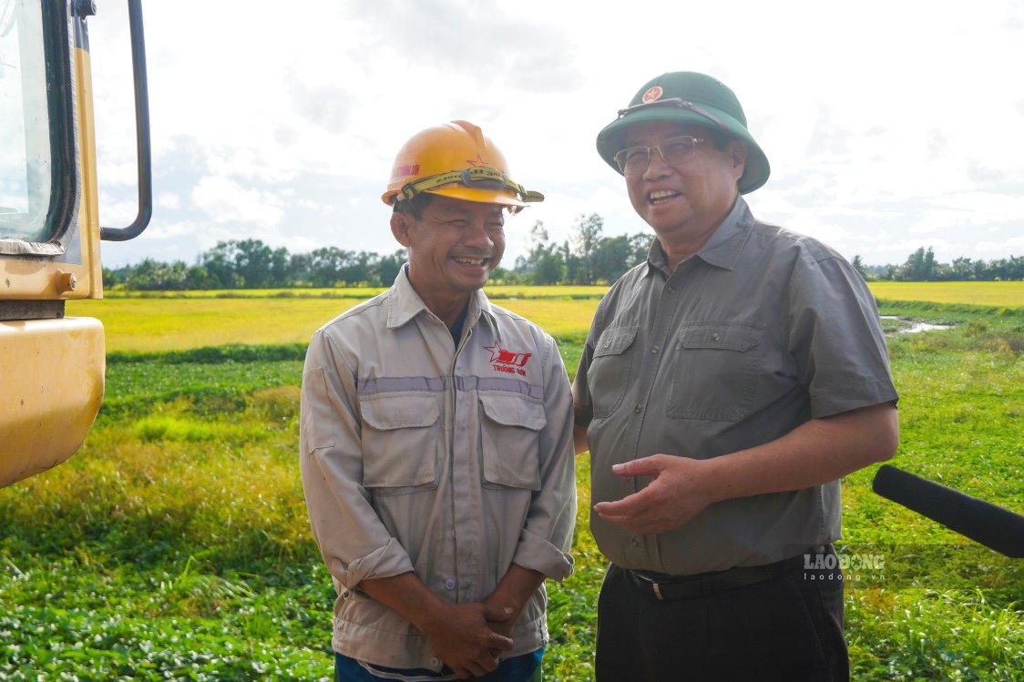 Truoc nhung vuong mac phat sinh, Chinh phu va Thu tuong Chinh phu lien tuc chi dao, truc tiep kiem tra hien truong va yeu cau thao go kip thoi. Nhieu co che, giai phap dac thu duoc xem xet nham bao dam tien do, trong do tap trung vao nguon vat lieu, nhan luc va cong nghe thi cong hien dai.