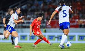 The Vietnamese women's team will meet the Philippines in the 33rd SEA Games final. Photo: Minh Dan