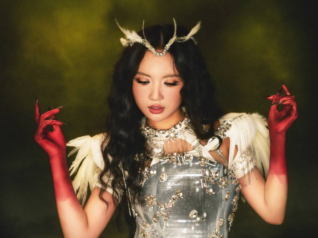 Singer LEXXY. Photo: Provided by the artist.