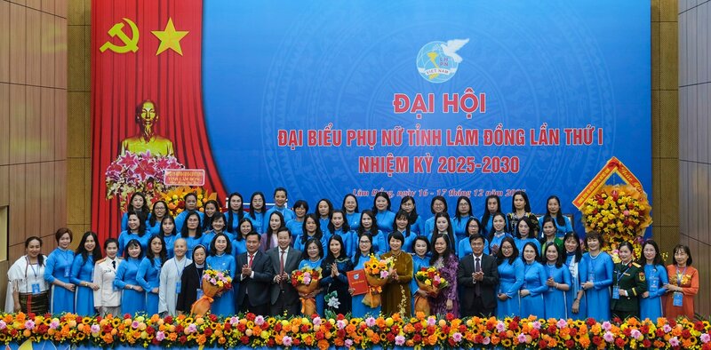 Ban Chap hanh Hoi LHPN tinh Lam Dong khoa I, nhiem ky 2025 - 2030 duoc Doan Chu tich Hoi LHPN Viet Nam chi dinh gom 45 uy vien. Anh: Duc Lam