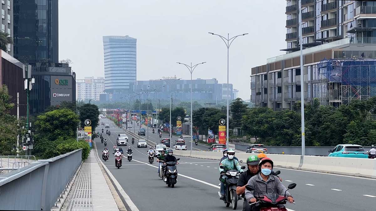ホーチミン市では、早朝に霧の空、肌寒い空気が連続して現れます。写真:Nhu Quynh
