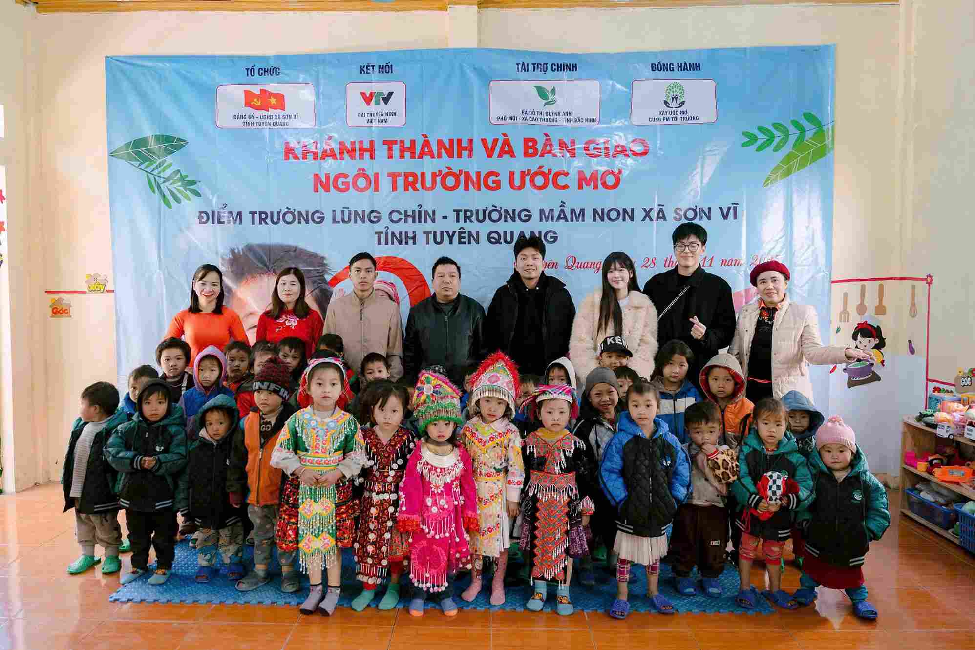 Lung Chin la thanh qua thu 2 trong muc tieu “Moi nam xay dung 1 diem truong” cua Quynh Anh. Anh: Nhan vat cung cap