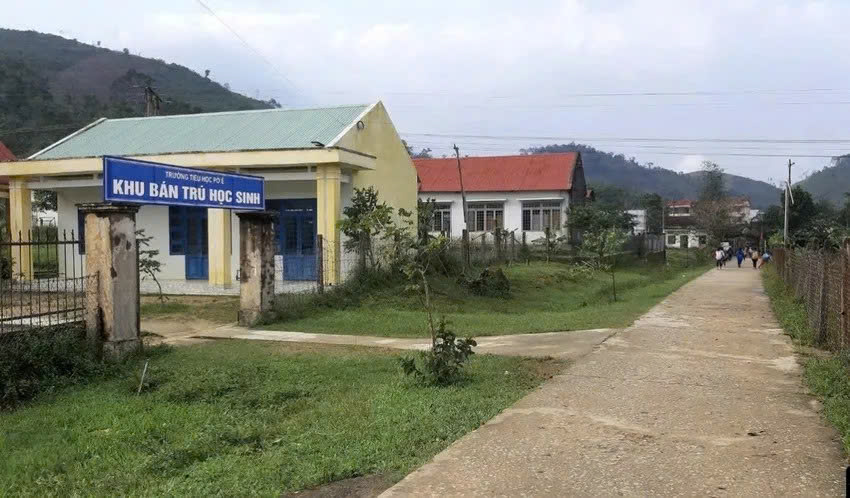 Trường Tiểu học Pờ Ê, xã Kon Plông, tỉnh Quảng Ngãi là một trong những đơn vị nhận hỗ trợ từ dự án Nuôi Em. Ảnh: Yên Nguyễn