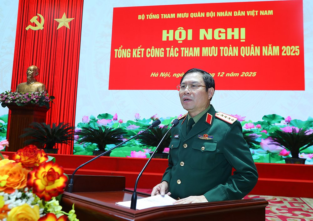 General Nguyen Tan Cuong clearly stated the task of the General Staff to continue directing the adjustment of the organization of forces to be lean, compact, and strong. Photo: Nguyen Hai
