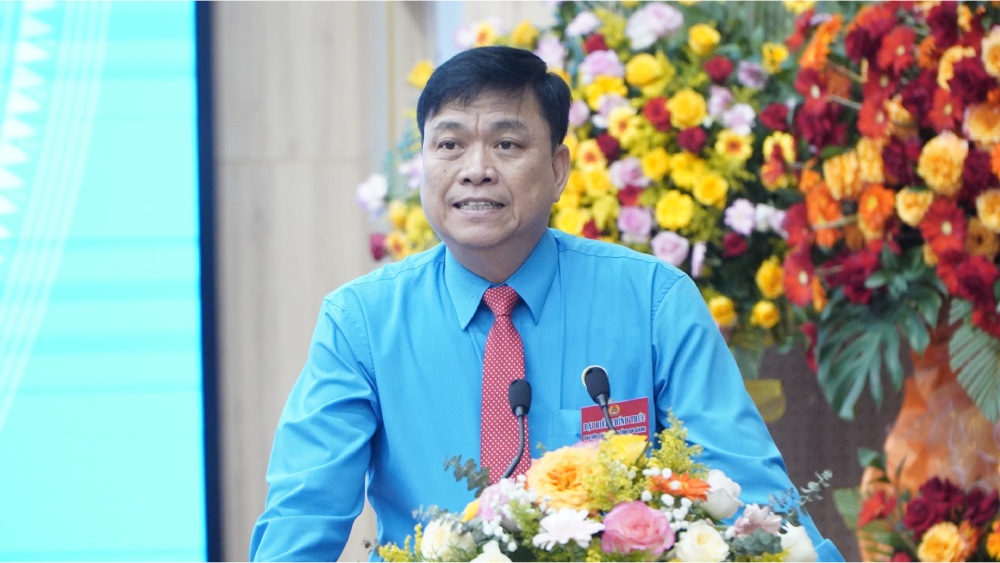 Chu tich LDLD tinh Do Tran Thinh goi y thao luan. Anh: Nguyen Anh