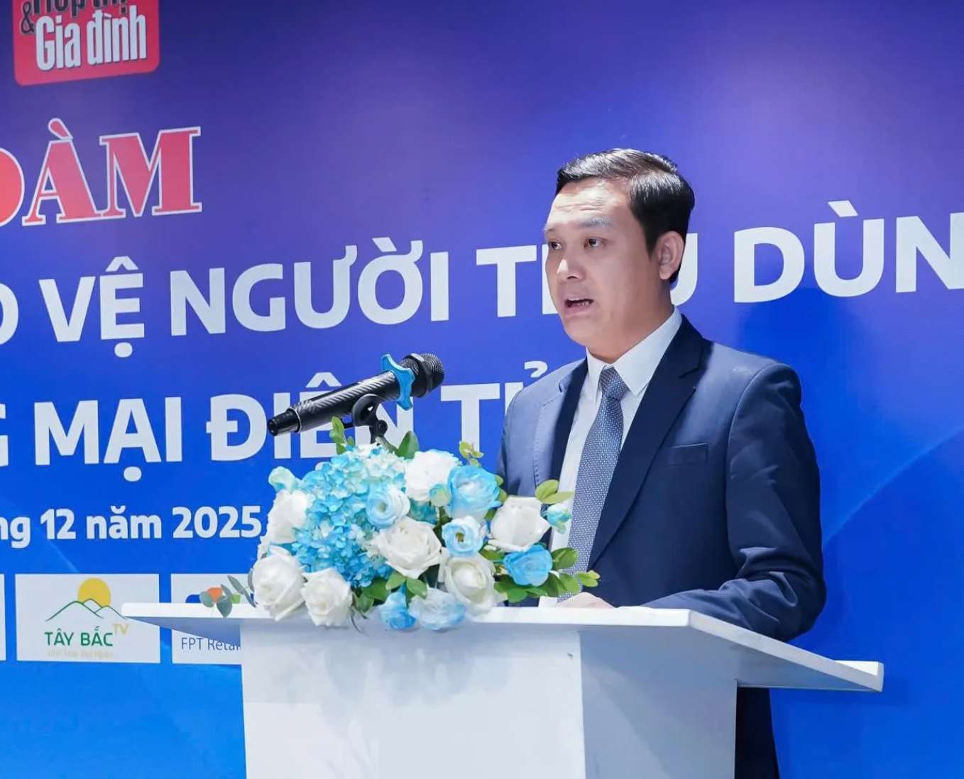 Nha bao Hoang Vung, Tong Bien tap Tap chi Tiep thi & Gia dinh phat bieu khai mac. Anh: BTC