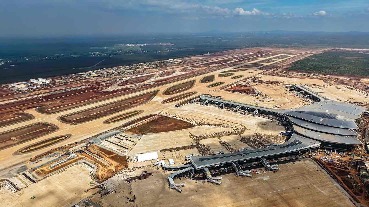 Toan canh duong cat ha canh so 1 va nha ga hanh khach san bay Long Thanh truoc gio khai truong chuyen bay dau tien. Anh: ACV