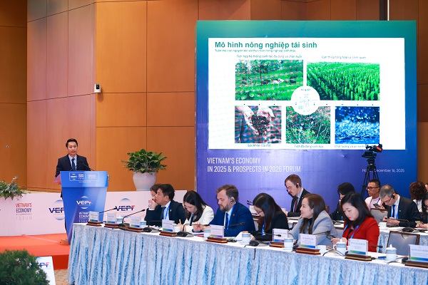 Ong Khuat Quang Hung, Pho Tong Giam doc phu trach Doi ngoai va Truyen thong, Nestle Viet Nam phat bieu tai Dien dan Kinh te Viet Nam 2025, trien vong 2026. Anh: Nestle Viet Nam