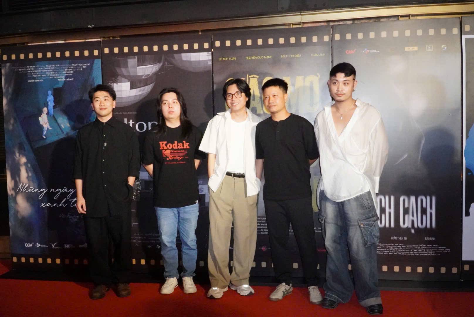 5 directors whose films were screened at the event. Photo: Mai Anh.