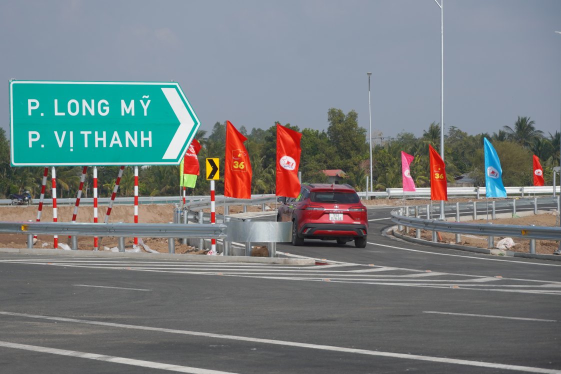 Khong khi tap nap tai noi dien ra su kien. Anh: Ta Quang