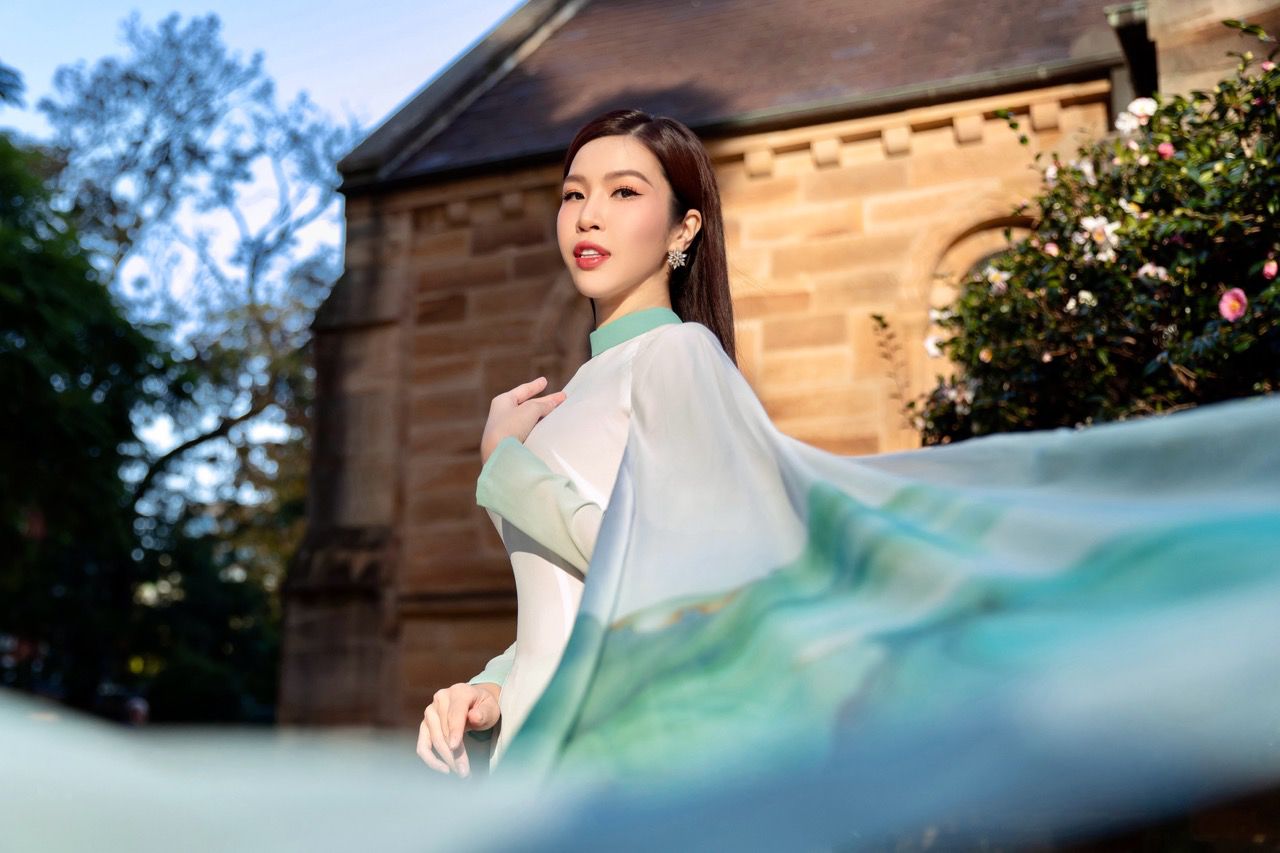 MC Phuong Uyen. Photo: Provided by the artist.