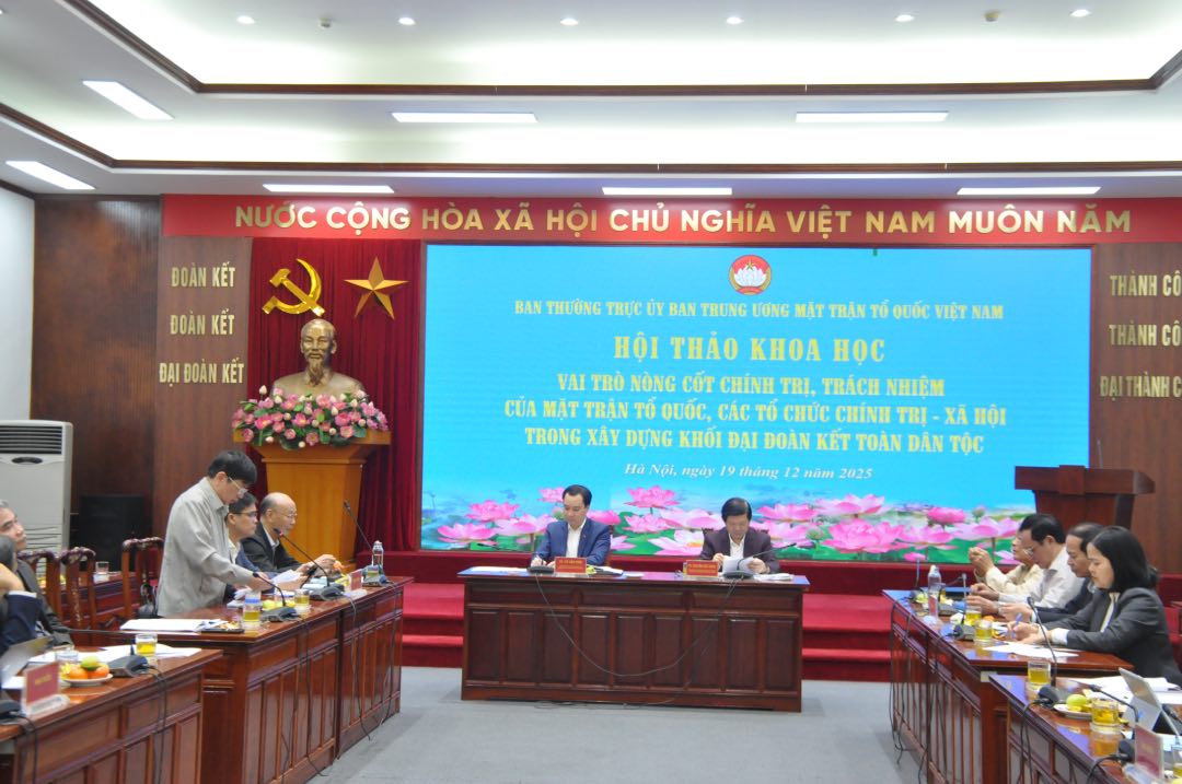 Overview of the scientific workshop on the core political role and responsibility of the Vietnam Fatherland Front and socio-political organizations in building the great national unity bloc. Photo: Bao Han