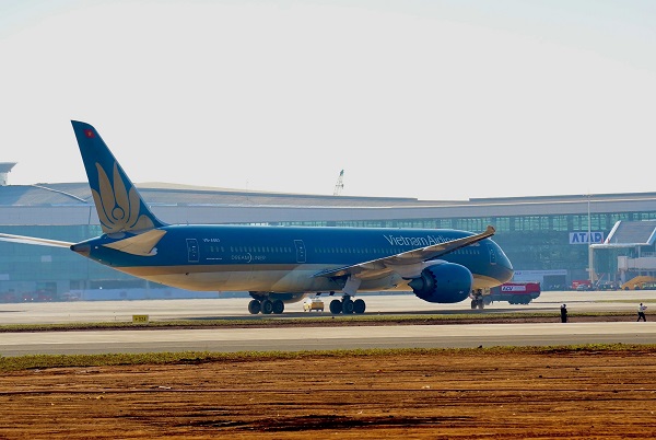 Vietnam Airlines plane landed safely at Long Thanh airport. Photo: Vietnam Airlines