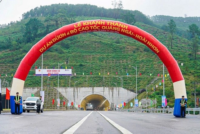 Khánh thành cao tốc Quảng Ngãi - Hoài Nhơn 20.400 tỉ đồng