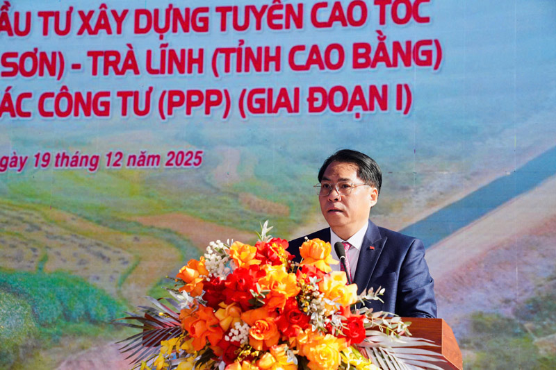Bi thu Tinh uy Cao Bang Phan Thang An phat bieu. Anh: Tan Van
