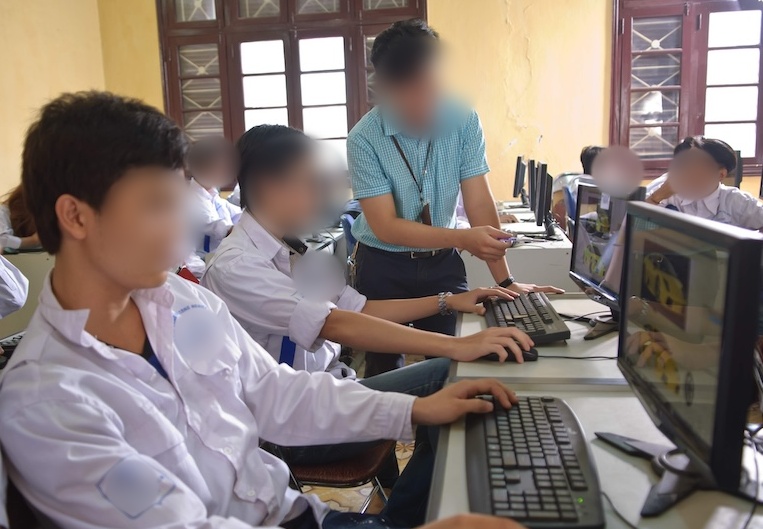 Lack of guidance from parents can put children at risk of child labor, exploitation and abuse. In the photo are students studying a trade. Photo: Hai Nguyen