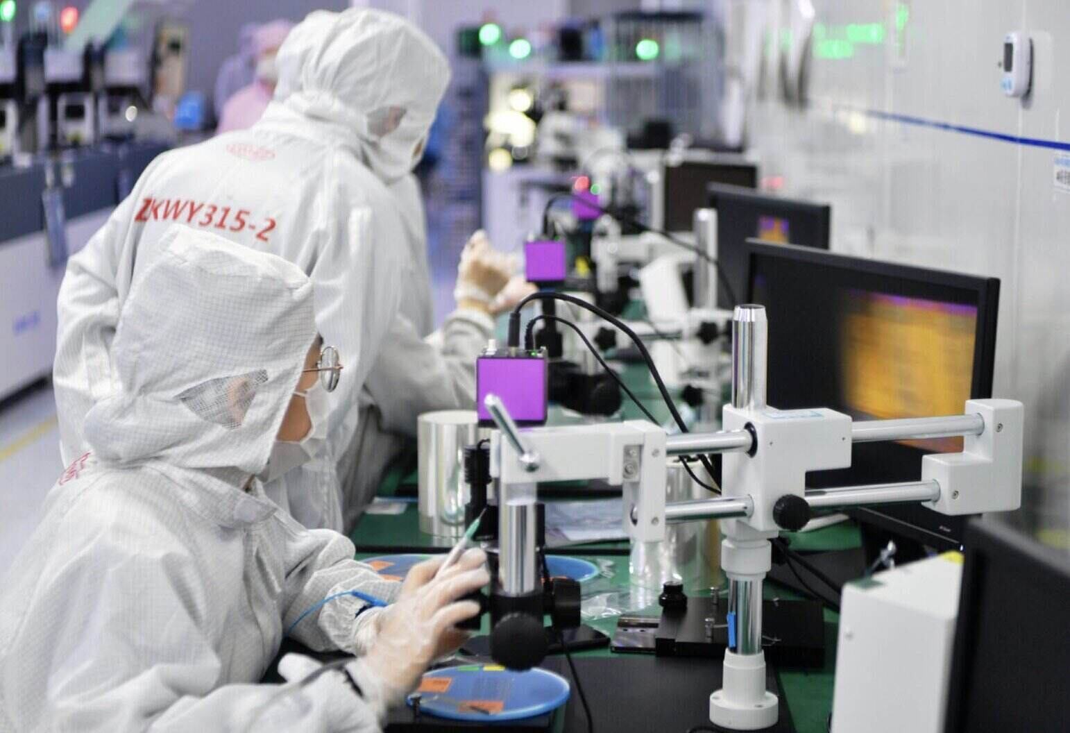 A Chinese chip lab. Photo: Xinhua