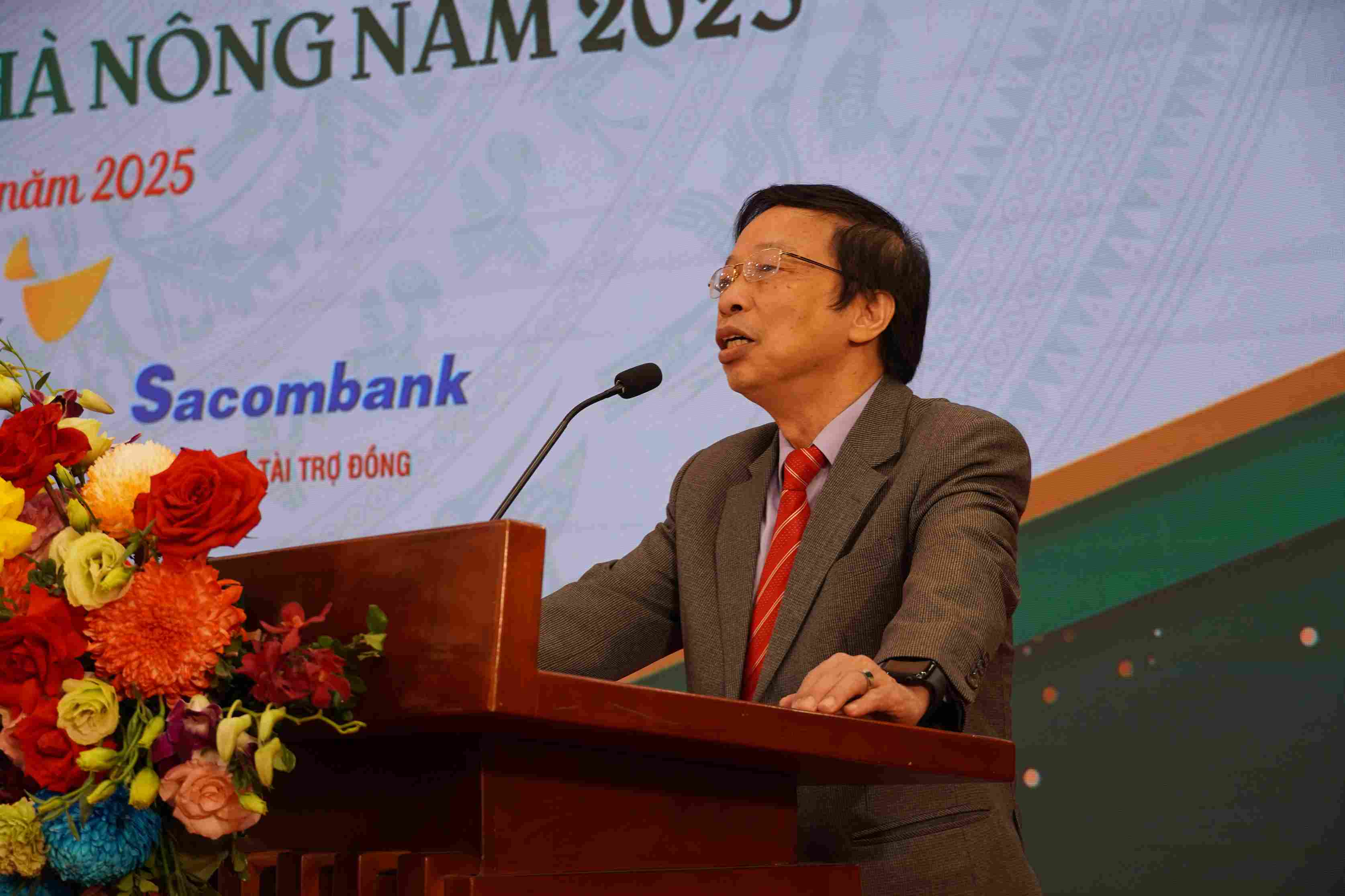 Ong Pham Xuan Hoe, Nguyen Pho Vien truong Vien Chien luoc Ngan hang Nha nuoc neu ro: “Doanh nghiep phai la tru cot trong qua trinh xanh hoa nong nghiep“. Anh: Phuong Anh