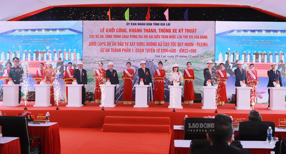 Nghi thuc khoi cong du an cao toc Quy Nhon - Pleiku. Anh: Hoai Phuong