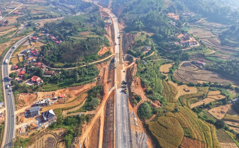 Complete the Mong Cai - Dong Hung Smart Border Gate Project in January 2026