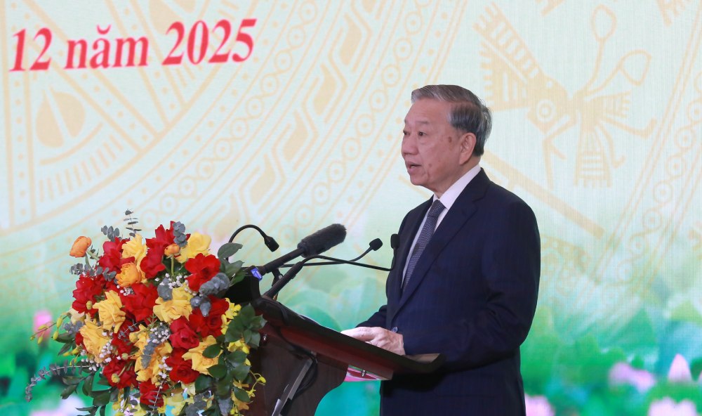 General Secretary To Lam emphasized that the 14th National Party Congress is an important political event, a historic milestone opening the era of national growth. Photo: Tran Vuong