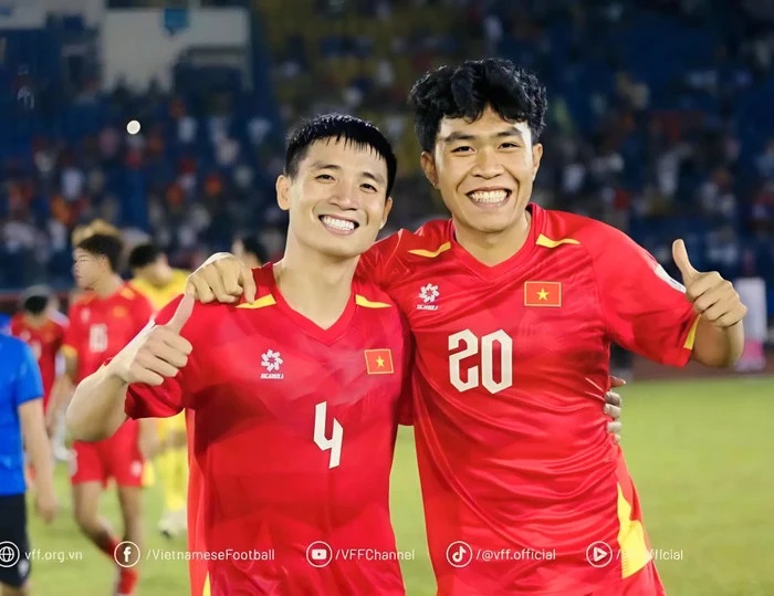 Trung ve sinh nam 2003 co co hoi khoac ao doi tuyen quoc gia tai vong loai Asian Cup 2027. Anh: VFF