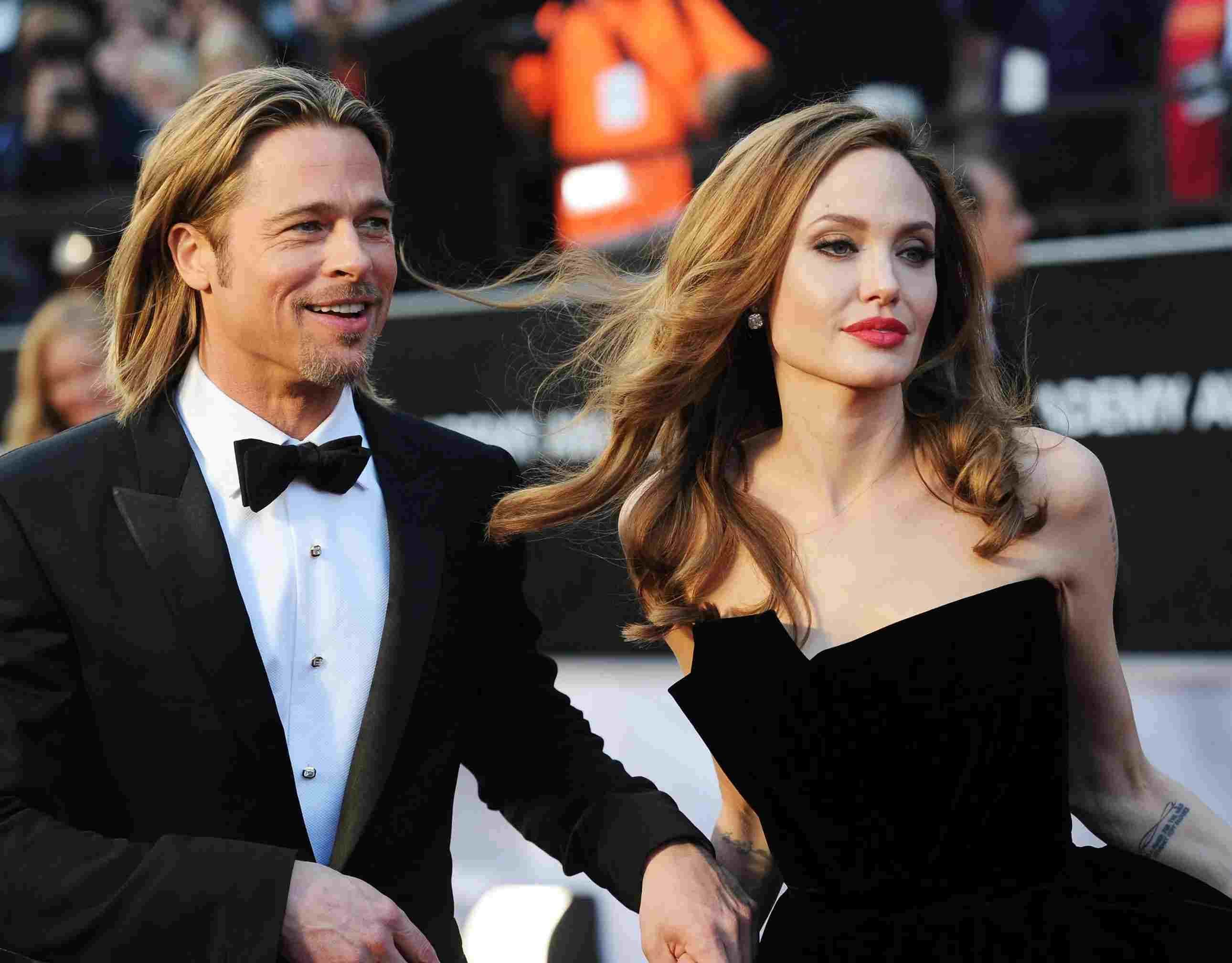 Cap doi Brad Pitt - Angelina Jolie thuo con man nong. Anh Glamour 
