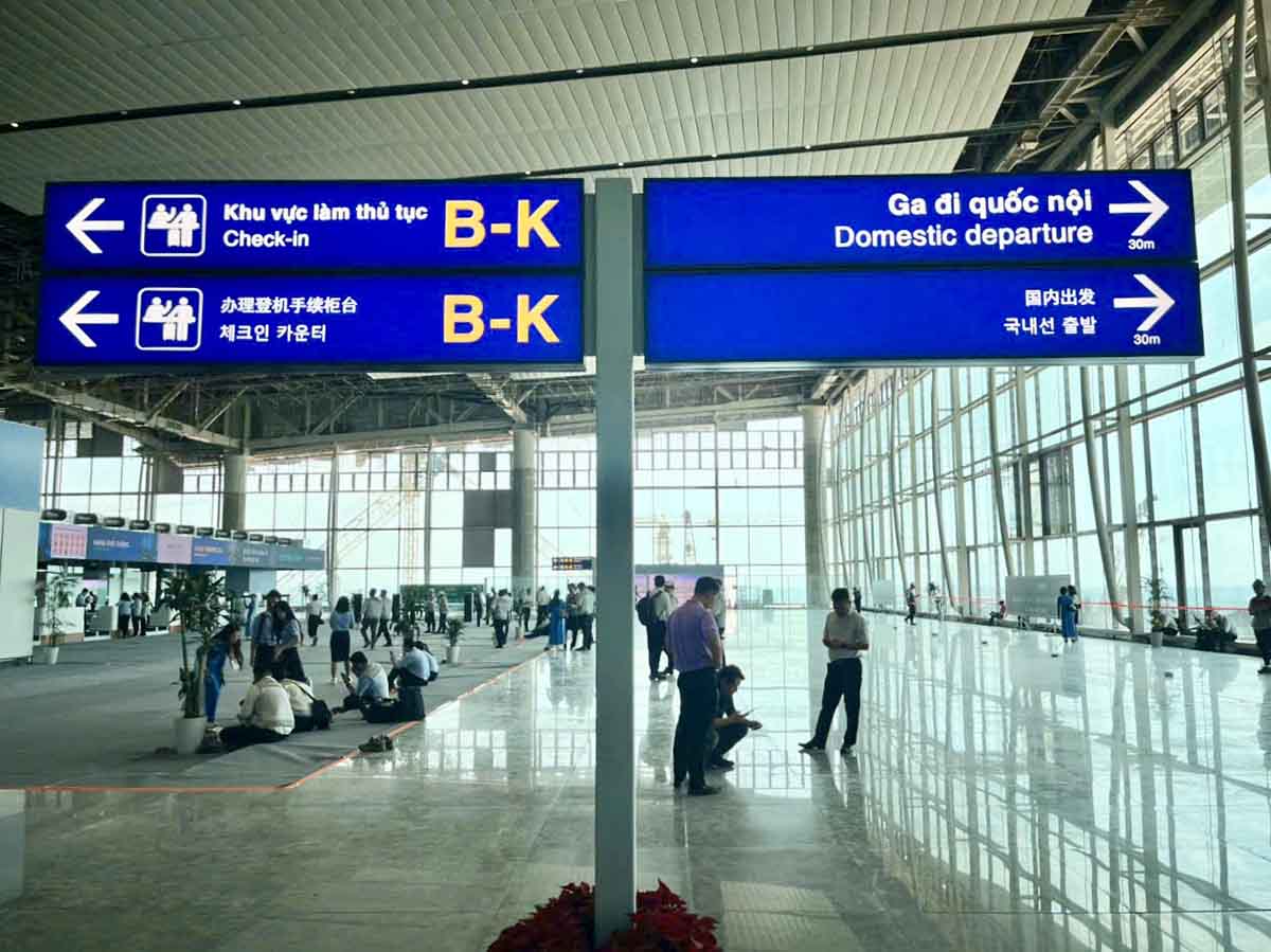 Tang tret nha ga da dinh hinh ro net voi sanh chinh rong rai, khu vuc lam thu tuc check-in trai dai. Anh: HAC
