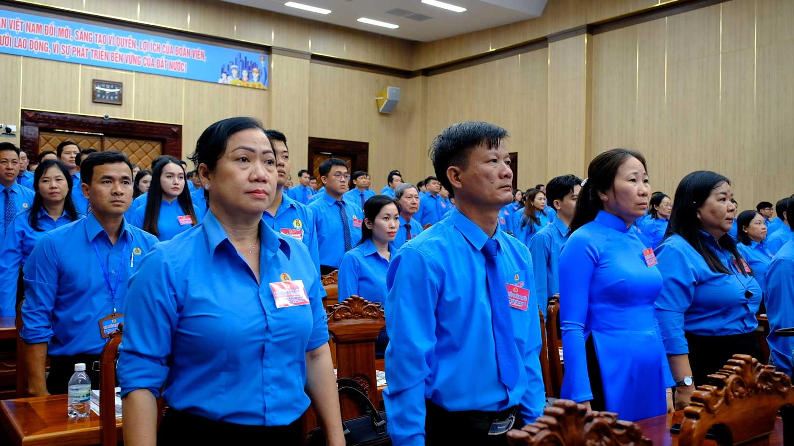 Cerca de 300 delegados asisten al I Congreso Sindical Provincial de An Giang mandato 2025-2030.
