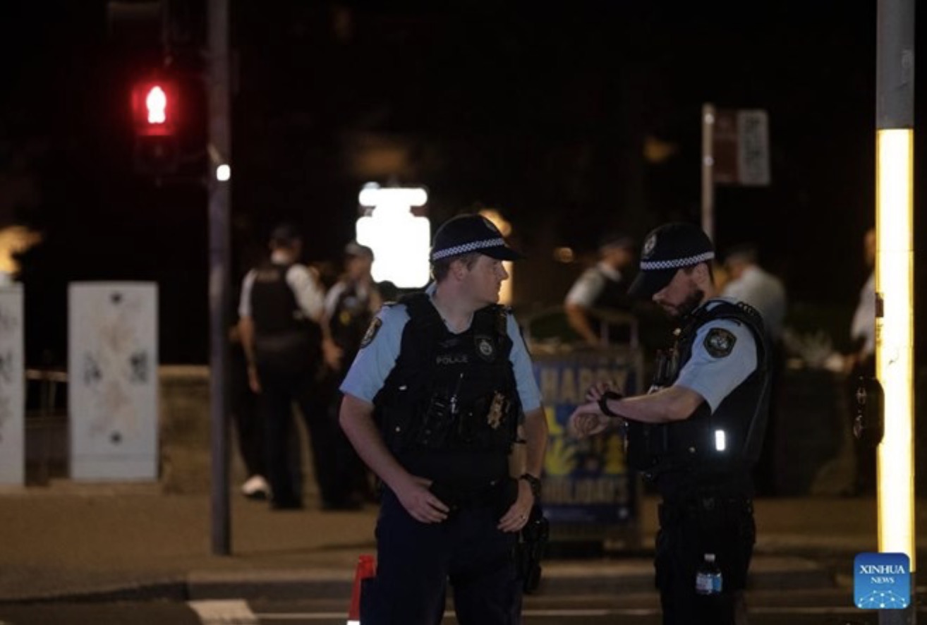 Police near the scene of a shooting in Bondi, Sydney, Australia, on December 14, 2025. Photo: Xinhua