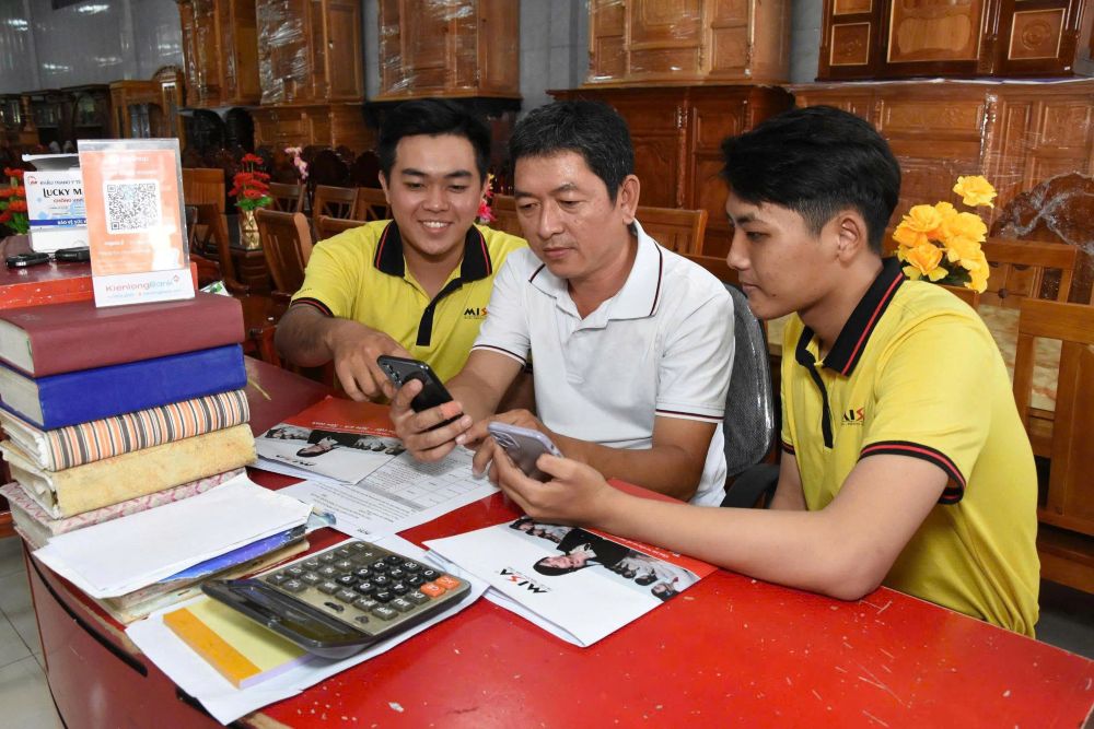 MISA ho tro mien phi tron doi phan mem ban hang va khai thue tren dien thoai cho ho co doanh thu duoi 500 trieu dong/nam