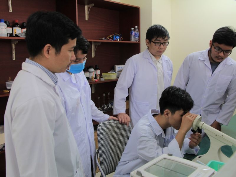 PVU la be phong vung chac cho dam me nghien cuu khoa hoc cua sinh vien. Anh: PVN