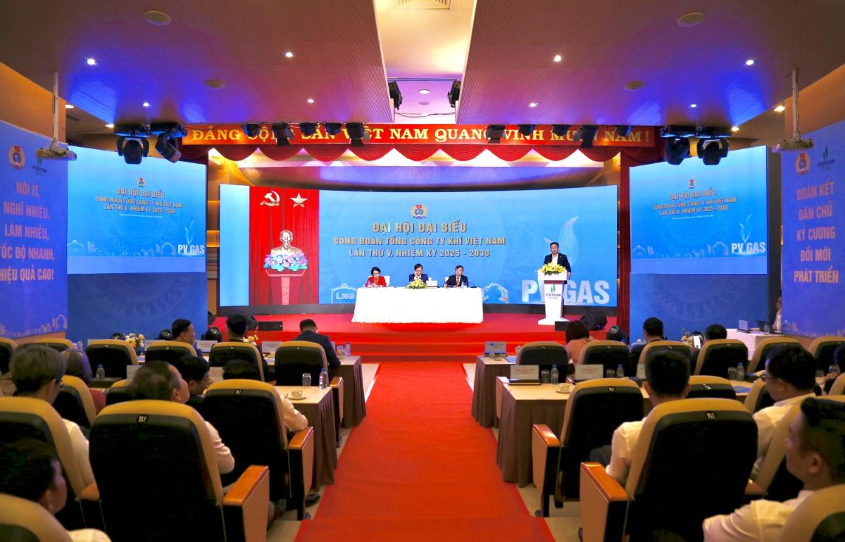 Toan canh dai hoi. Anh PV GAS