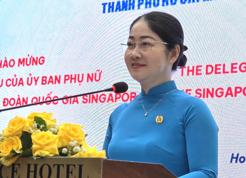 Ba Nguyen Kim Loan - Pho Chu tich LDLD TPHCM - phat bieu tai buoi lam viec. Anh: Nam Duong