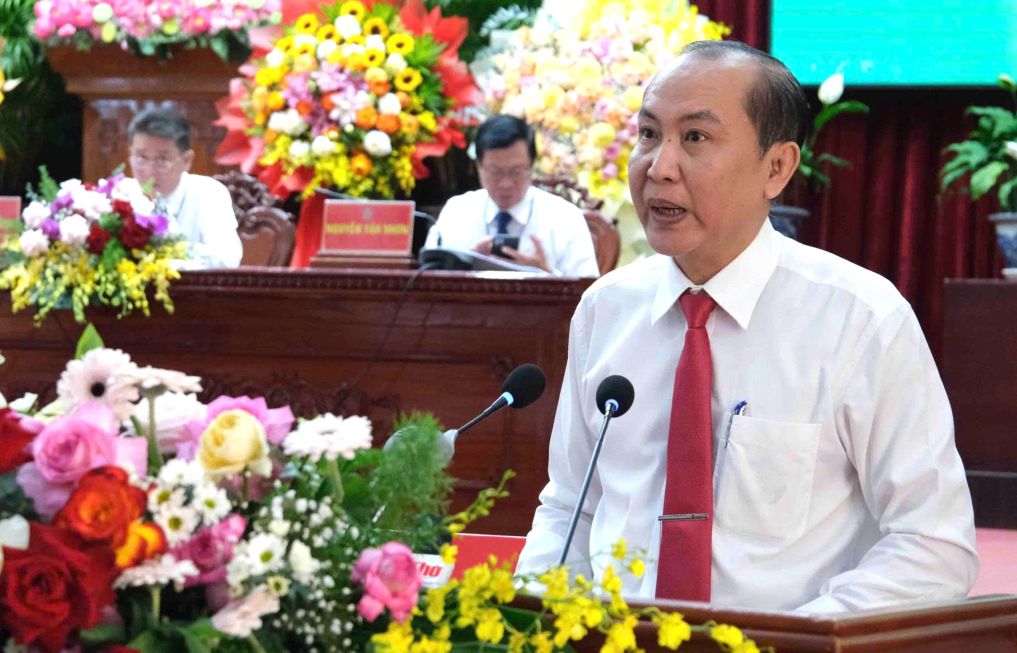 Ong Phan Nhu Nguyen, Uy vien du khuyet BCH Trung uong Dang, Pho Chu tich Thuong truc BCH Trung uong Hoi Nong dan Viet Nam phat bieu chi dao dai hoi. Anh: Thanh Liem