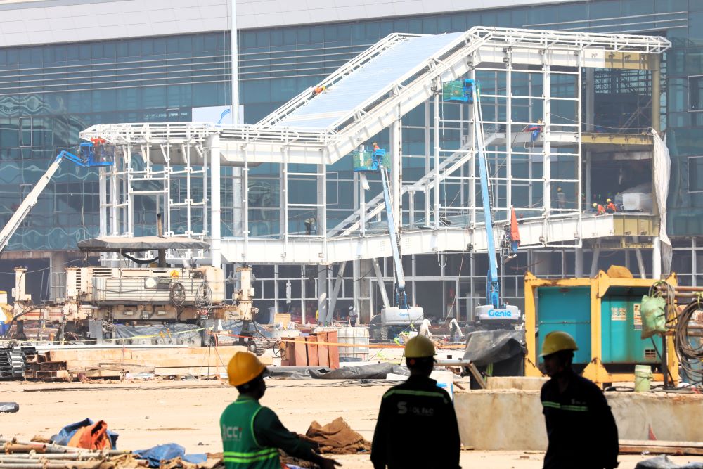 Thi cong he thong ong long tai san bay Long Thanh. Anh: Anh Tu