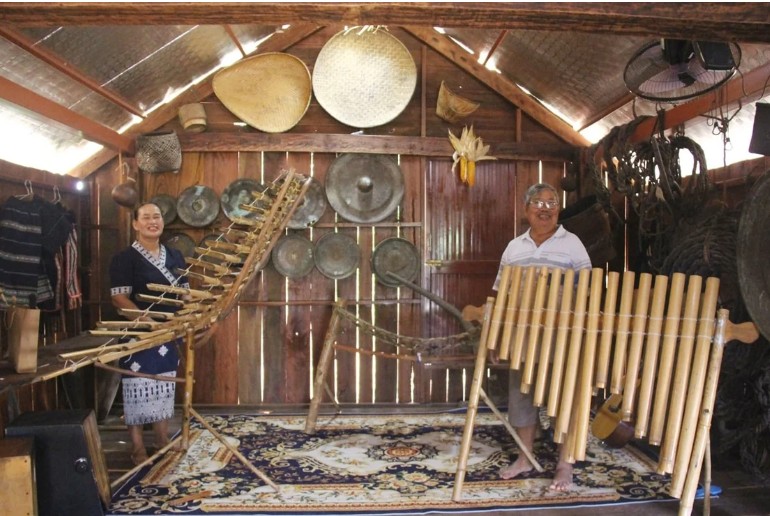 Xa Buon Don con luu giu ban sac van hoa cong dong nhieu dan toc. Anh: Bao Lam