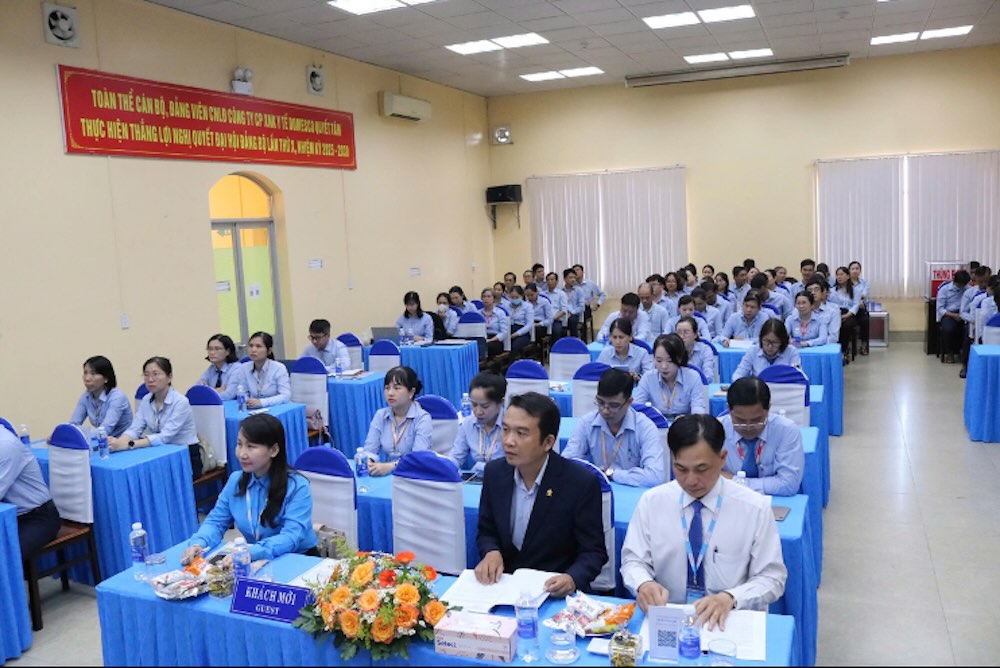 Dai bieu tham du Dai hoi 