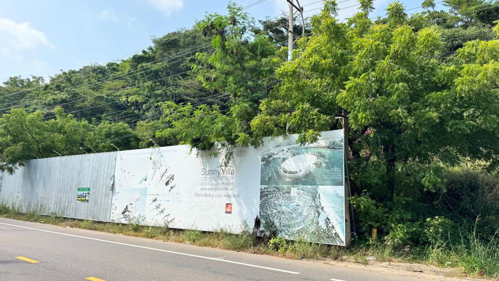 Neu duoc chap thuan, cac so, nganh phai huong dan nha dau tu dieu chinh du an; ra soat, danh gia tinh kha thi cua du an, nguon luc cua nha dau tu; don doc doanh nghiep nop 17,5 ti dong tien thue dat. Nha dau tu duoc yeu cau nhanh chong hoan thanh nghia vu tai chinh, thuc hien dieu chinh phap ly va bao dam tien do khi tiep tuc trien khai.