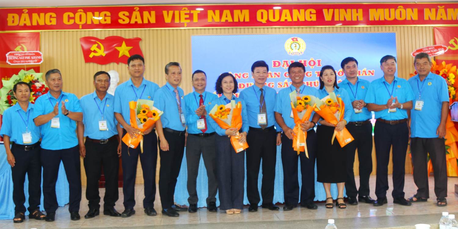 Ban Chap hanh CDCS Cong ty Duong sat Phu Khanh nhiem ky 2025-2030. Anh: Phuong Linh