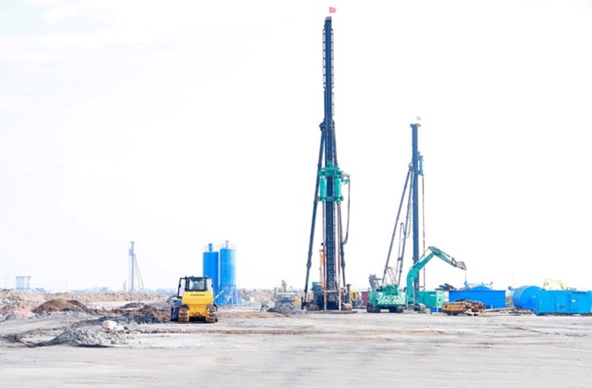 Los elementos del Proyecto del Aeropuerto Internacional Gia Binh estan acelerando el progreso. Foto: Duong Thuy