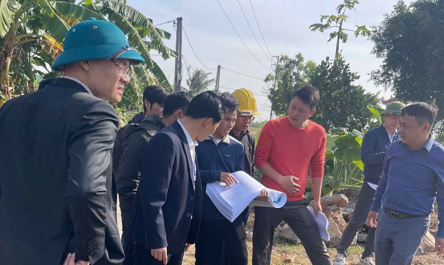 Khoi cong khu tai dinh cu phuc vu du an duong sat Lao Cai - Ha Noi - Hai Phong tai xa Chi Minh. Anh: Xa Chi Minh