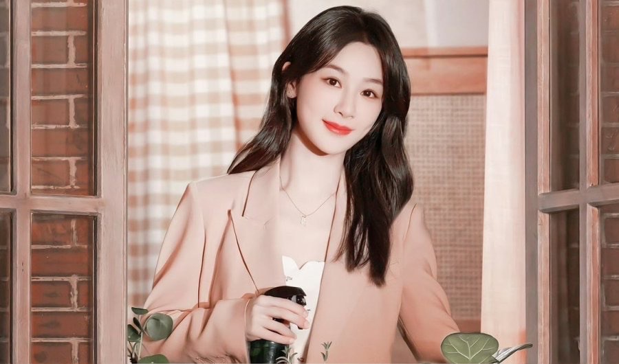 Yang Zi. Photo: VieON.