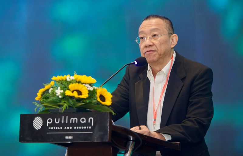 Ong Larry Lee - Dai dien cho SABECO dong gop tham luan tai Hoi thao. Anh: SAB