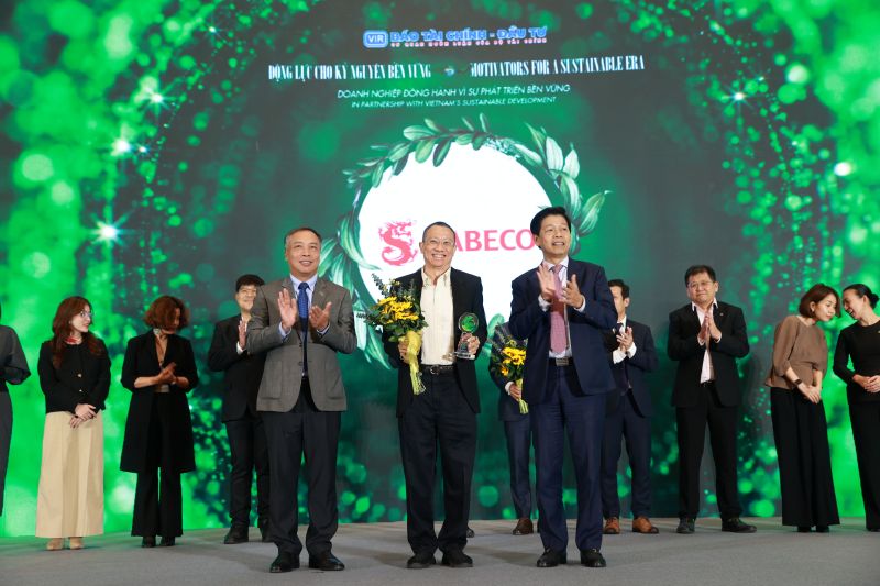 SABECO duoc vinh danh trong Top 50 Doanh nghiep tieu bieu vi su phat trien ben vung nam thu 3 lien tiep. Anh: SAB