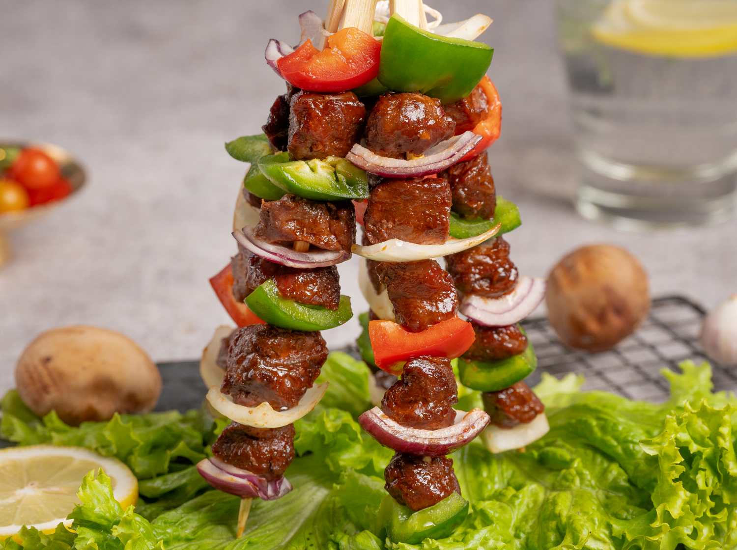 VietOstrich ostrich meat has become a delicious, healthy food of modern families. Photo: Kieu Linh