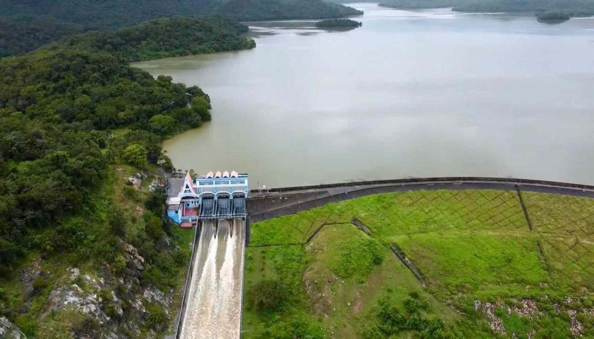 위에서 내려다본 Lam Dong 지방 남동부의 Song Quao 호수. 사진: Pham Duy