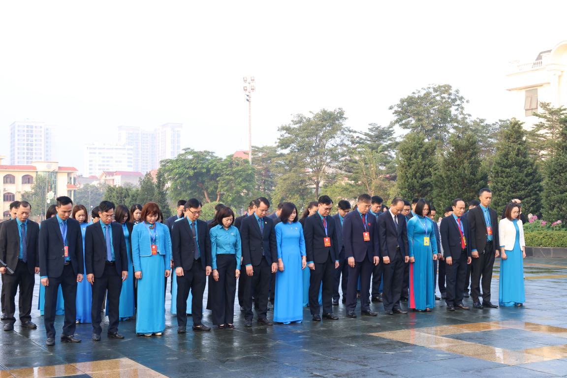 Doan dai bieu du dai hoi vieng 